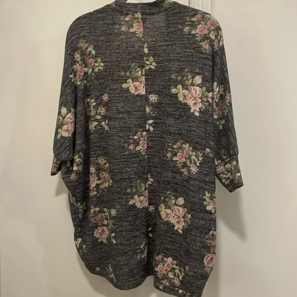 LuLaroe Tracy CARDIGAN- small - Picture 2 of 4